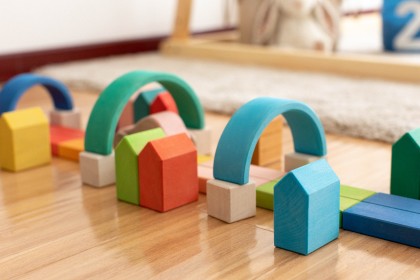 Avdar Rainbow House Block